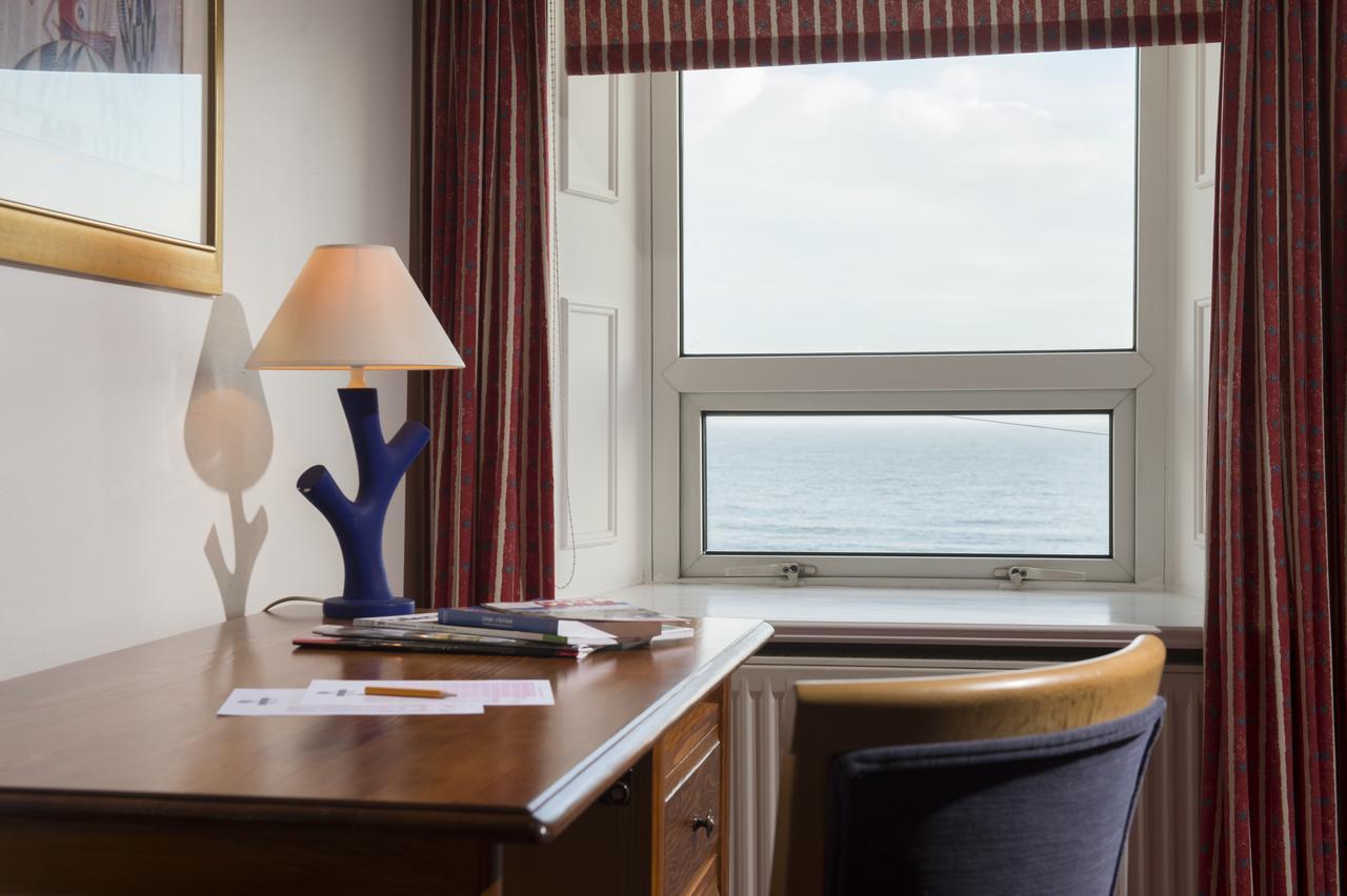 Regency Hotel 더글러스 외부 사진