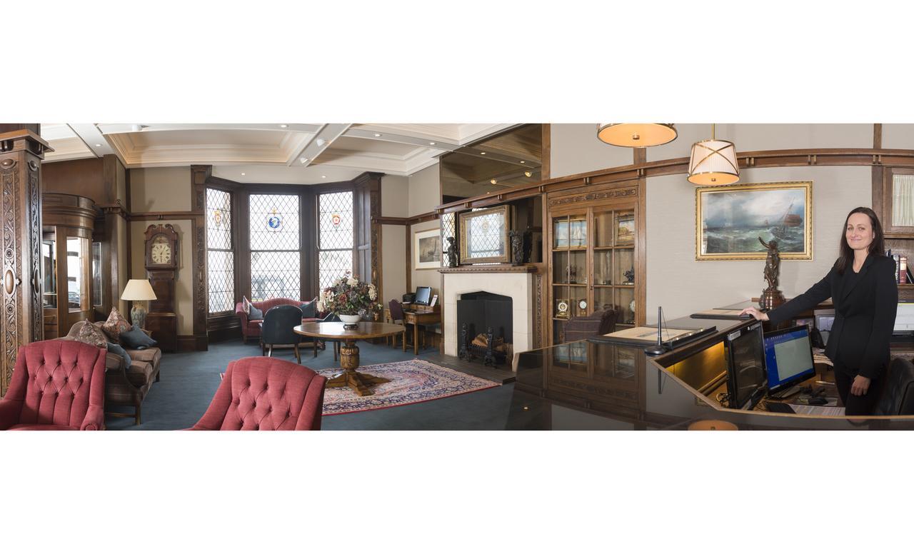 Regency Hotel 더글러스 외부 사진